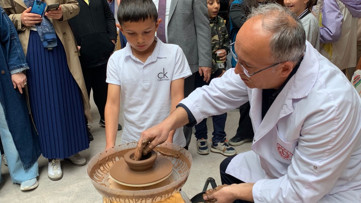 YAŞAM BECERİLERİ PROJESİ YILSONU SERGİSİ